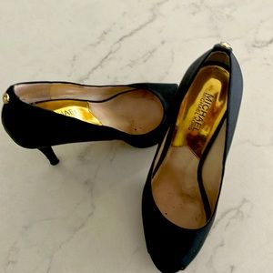 Michael Michael Kors black 4and 3/4 inch heel